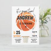 Persoonlijke Basketbal Uitnodiging Verjaardagsfees (Staand voorkant)