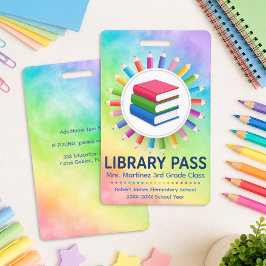 Persoonlijke bibliotheekpas met regenboogpotloden badge