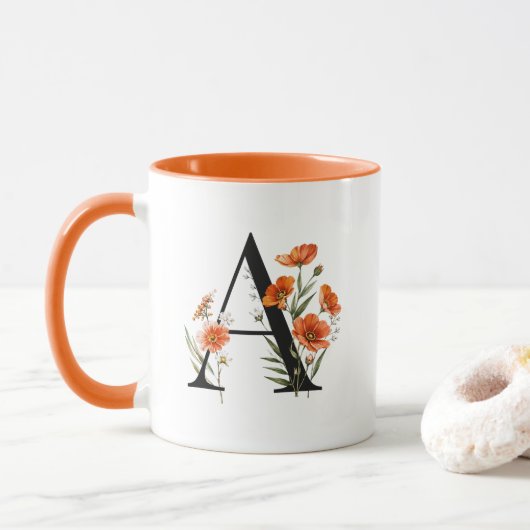 Persoonlijke bloemige monogrammok mok (Met donut)
