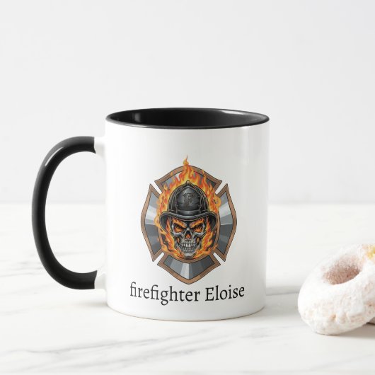 Persoonlijke brandweerman schedel brandweerman mok (Met donut)