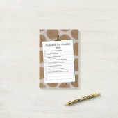 Persoonlijke bruine dagelijkse habit tracker check post-it® notes (Op bureau)