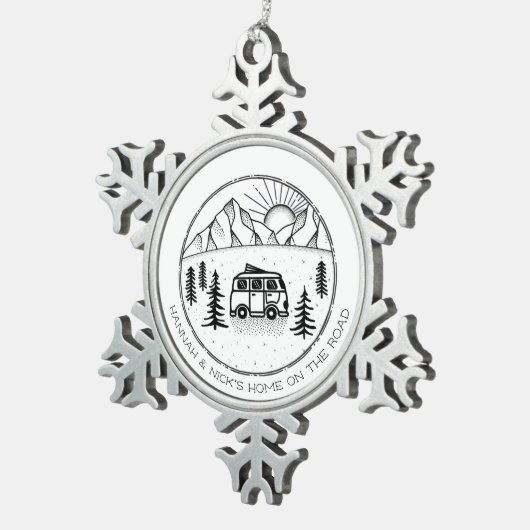 Persoonlijke Campers Van Life Paren Tin Sneeuwvlok Ornament (Rechts)