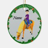 Persoonlijke cartoonjongen op pony keramisch ornament (Links)