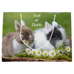 Persoonlijke Cute Baby Bunny Rabbits met Flowers Groot Cadeauzakje