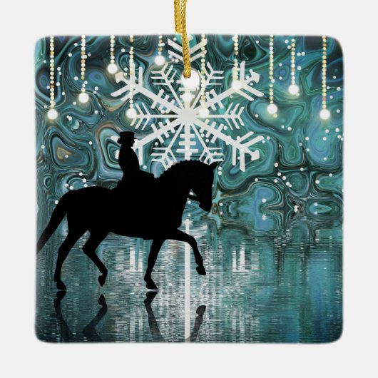 Persoonlijke Dressage Horse Winter Night Snowflake Keramisch Ornament (Voorkant)