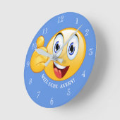 Persoonlijke duimen omhoog goed geprezen emoji ronde klok (Hoek)