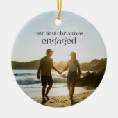 Persoonlijke Eerste Kerst Verloofd Koppel Foto Keramisch Ornament (Voorkant)