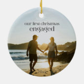 Persoonlijke Eerste Kerst Verloofd Koppel Foto Keramisch Ornament (Achterkant)