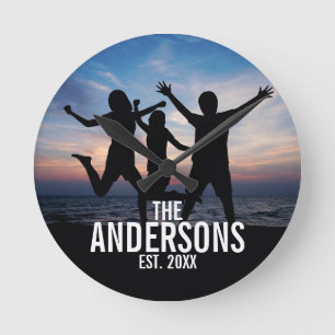 Persoonlijke familiefoto met familienaam ronde klok