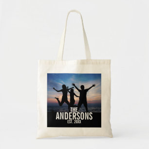 Persoonlijke familiefoto met familienaam tote bag