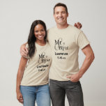 Persoonlijke familienaam Datum Mr & Mrs Wedding Co T-shirt<br><div class="desc">Gepersonaliseerde T-shirts voor het gelukkige paar met de nieuwe achternaam en trouwdatum.</div>