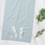 Persoonlijke familienaam Kitchen Handhanddoek Theedoek<br><div class="desc">Aangepast ontworpen keukenhanddoeken met gepersonaliseerde monogram en familienaam in moderne handkalligrafie.</div>