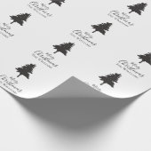Persoonlijke familienaam White Black KerstTree Cadeaupapier (Hoek)