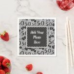 Persoonlijke foto 50th Birthday Paper Napkins Servetten<br><div class="desc">Creëer een Aangepaste partijvoorraad met je eigen Afbeelding of Foto op deze 50e Birthday Paper Napkins.</div>