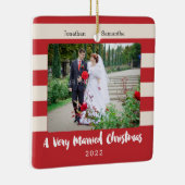 Persoonlijke foto, een zeer gehuwd kerstfeest keramisch ornament (Rechts)