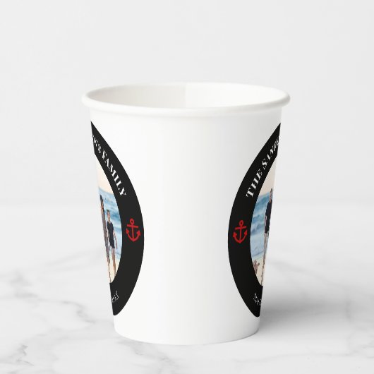 Persoonlijke foto in zwarte cirkel met rode anker papieren bekers (Links)