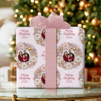 Persoonlijke foto roze en gouden kerstkrans cadeaupapier