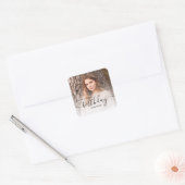 Persoonlijke foto zwarte script 18e verjaardag vierkante sticker (Envelop)