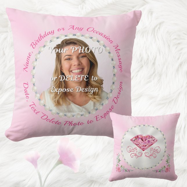 Persoonlijke Fotokussen, Roze Verjaardagscadeaus Kussen (Pink Throw Pillow. Photo birthday gifts. Pink birthday presents. Light Pink birthday gifts. Picture.)