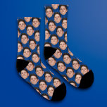 Persoonlijke Funny Photo Face Socks - klassiek bla Sokken<br><div class="desc">Maak grappige sokken bedekt in je gezicht of vrienden met deze makkelijk te gebruiken sjabloon. upload gewoon een uitsnijding van het gezicht of object waarmee je een transparante achtergrond wilt gebruiken, en voila! zorg ervoor dat je het afbeelding zo strak mogelijk naar het gezicht of object kunt uitsnijden. Als je...</div>