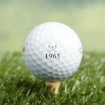 Persoonlijke geboorte-jaarsclubs golfballen<br><div class="desc">Pas het geboortejaar aan in klassieke typografie om een uniek golfgeschenk te creëer en in het belang van elke golfer. Ontworpen door: Thisnotme©</div>