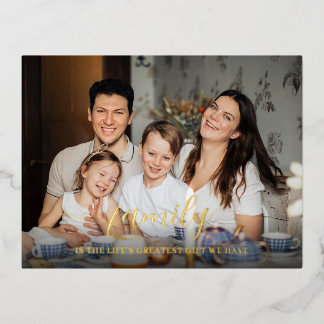 Persoonlijke gezelfgemaakte cadeau met familiefoto folie feestdagen briefkaart