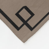 Persoonlijke gezinsnaam beige fleece deken (Hoek)