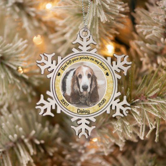Persoonlijke Gold Dog Memorial Tin Sneeuwvlok Ornament (Boom)