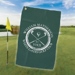 Persoonlijke Golf Club Name Emerald Green Golfhanddoek<br><div class="desc">Deze golfhanddoeken zijn ideaal voor alle golfclubs en golfclubs,  met een klassiek kruisbeeld van golfclubs en een ontwerp van golfbal en een grens met een oud postzegeleffect. personaliseer de naam van het clublid,  de naam van de golfclub en het jaar waarin de golfclub werd opgericht. Ontworpen door: Thisnotme©</div>