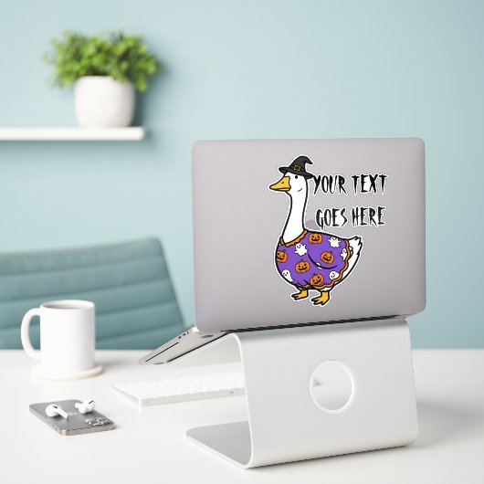 Persoonlijke Grappige Aangepaste Tekst Domme Heks  Sticker (Laptop op bureau)