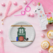 Persoonlijke Groene en Witte Basketball Jersey Papieren Bordje (Feest)
