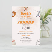 Persoonlijke honkbal verjaardagsfeestuitnodiging kaart (Staand voorkant)