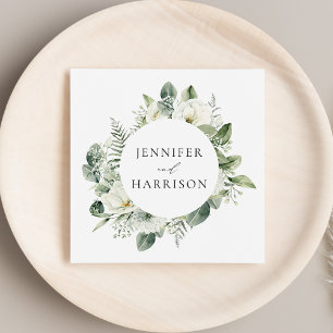 Persoonlijke huwelijksdecoratie met witte bloemen  servet