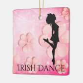 Persoonlijke Ierse dansroze shamrocks Keramisch Ornament (Links)