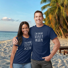 Persoonlijke 'Ik ben op mijn huwelijksreis' Nieuwg T-shirt