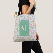 Persoonlijke Initialen Wilde Bloem Bloemstuk Boods Tote Bag (Dichtbij)