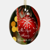 Persoonlijke kerstversiering met rood glittery keramisch ornament (Rechts)