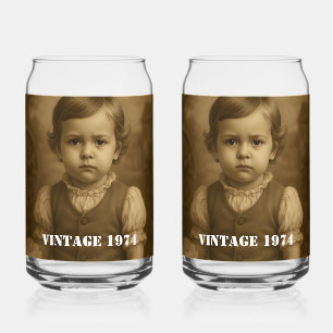 Persoonlijke kinderfoto, naam en jaar vintage blikvorm glas