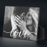 Persoonlijke koppel foto handlettering Liefde Fotoplaat<br><div class="desc">Personaliseer deze plaquette foto met die van jezelf voor een attent cadeau. Elegante,  moderne en unieke script voor het woord "Liefde" met lange staartkrullen.</div>