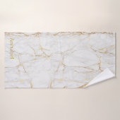 Persoonlijke, lichtgrijze en goudkleurige gym badhanddoek (Badhanddoek)