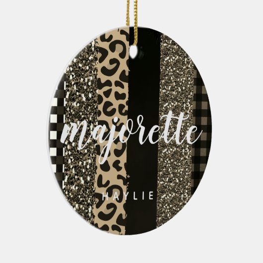 Persoonlijke Majorette Faux Cheetah en Glitter Keramisch Ornament (Rechts)