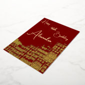 Persoonlijke Maroon & Gold Genoemd & Aged Verjaard Folie Uitnodiging (Gedraaid)