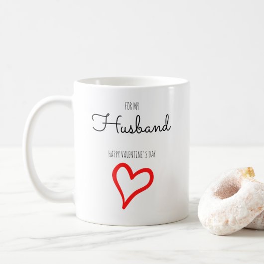 Persoonlijke minimalistische valentijnsdag van het koffiemok (Met donut)