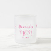 Persoonlijke Moeder Naam Gevestigd Roze Script  Matglas Koffiemok (Center)