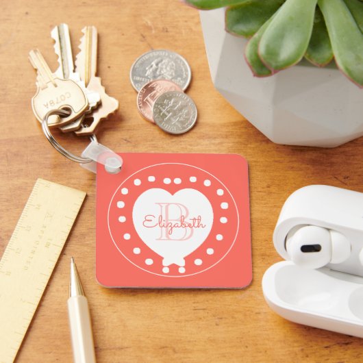 Persoonlijke Monogram Naam Koraal Wit Hart Sleutelhanger (Bureau)
