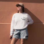 Persoonlijke Mrs met naam, Verlovings-, bruid Swea Trui<br><div class="desc">Persoonlijke Mrs met naam, Verlovings-, bruid sweatshirt, sweatshirt met haar achternaam, Mrs. Sweatshirt Bruid sweatshirt persoonlijk, Honeymoon shirt, ideaal cadeau voor vrouwen, bruid, trouwcadeaus</div>