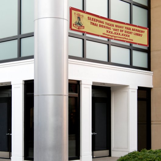 Persoonlijke Muay Thai Vechtkunstschool Groot Spandoek (Buitenkant Gebouw)