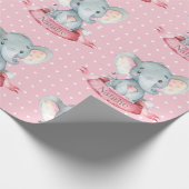 Persoonlijke naam Elephant Baby Girl Pink en Grey Cadeaupapier (Hoek)