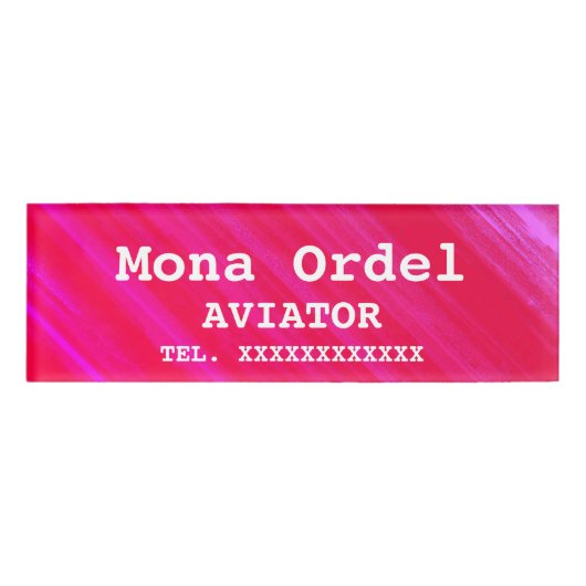 Persoonlijke naam en roze bedrijfscentrum naambadge (Voorkant)
