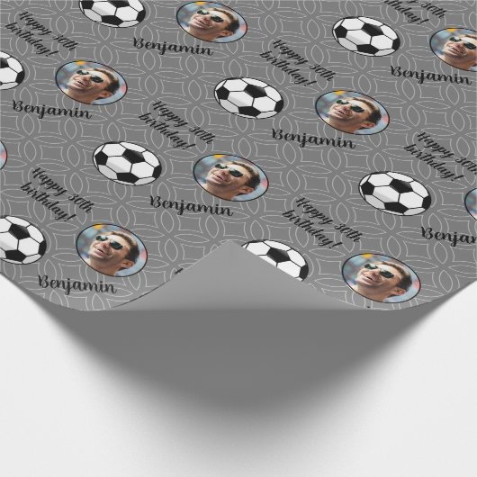 Persoonlijke naam Foto Sport Voetdag Cadeaupapier (Hoek)